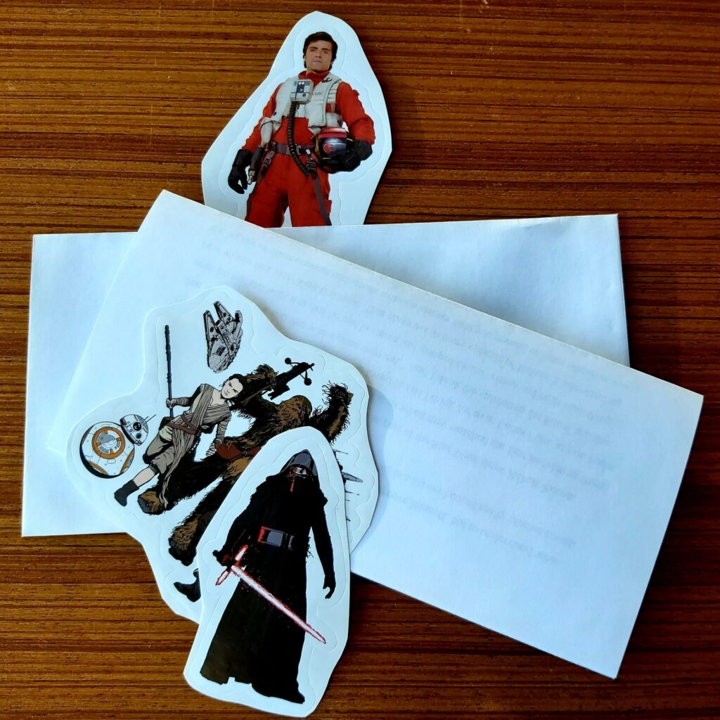 Picture of Star Wars stickers and Envelopes